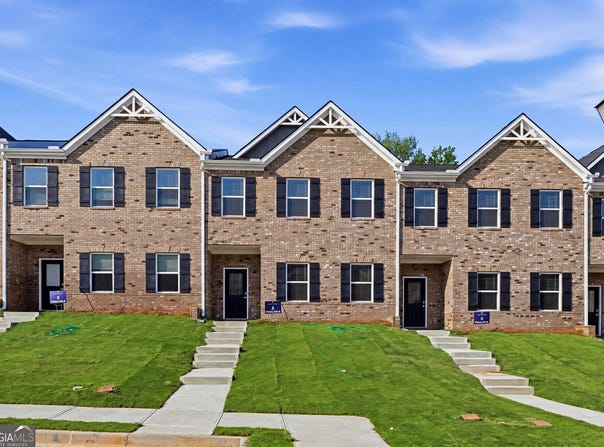 3637 PARKWAY JAMES Drive, Snellville, GA 30039
