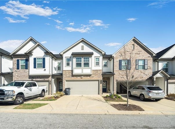 1388 Ben Park Way, Grayson, GA 30017