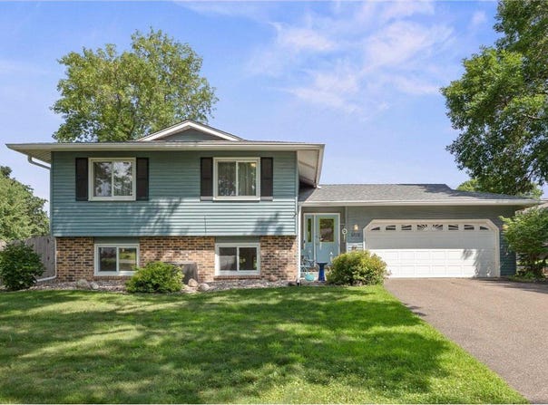 6970 Jonquil Lane N, Maple Grove, MN 55369