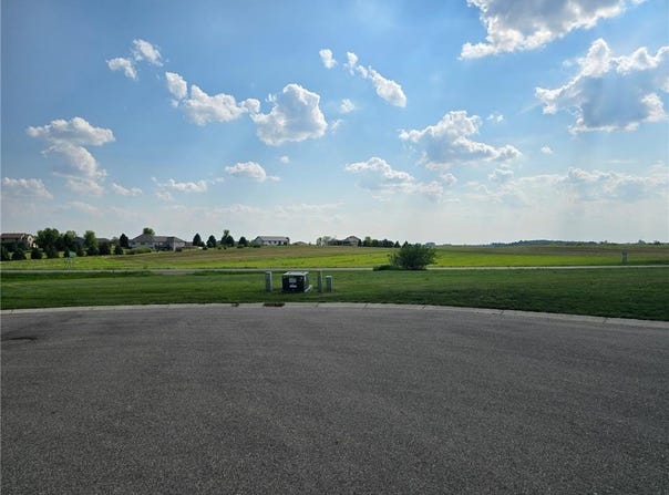 705 & 707 Council Court, Ellendale, MN 56026