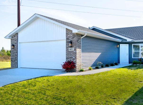 8652 Madison Street, Merrillville, IN 46410