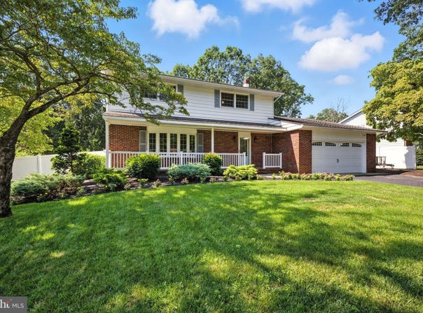2221 MISTLETOE LANE, MILLVILLE, NJ 08332