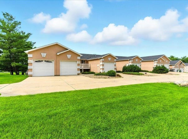 1716 W 18th, Cedar Falls, IA 50613