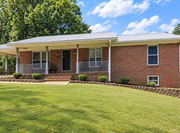 161 HIGHWAY 33, ONEONTA, AL 35121