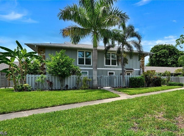 4259 Island Circle, Fort Myers, FL 33919