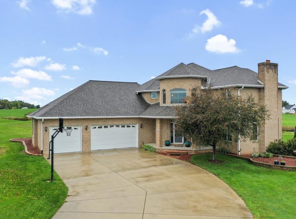 4140 GEMSTONE Trail, GREEN BAY, WI 54311-9007
