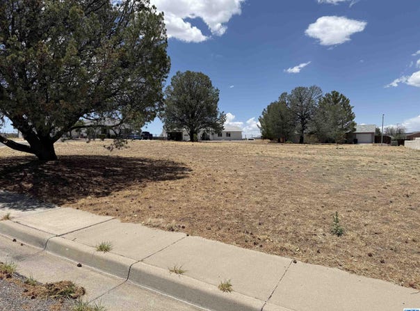 605 Malachite Avenue, Tyrone, NM 88061