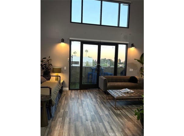 101 W Mission Boulevard, Pomona, CA 91766