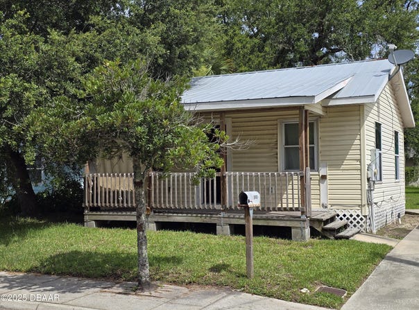 545 Washington Street, New Smyrna Beach, FL 32168