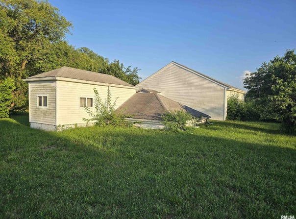 314 3RD Street, South Pekin, IL 61564
