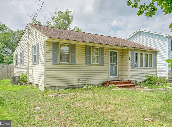 20 WILSON AVENUE, BLACKWOOD, NJ 08012
