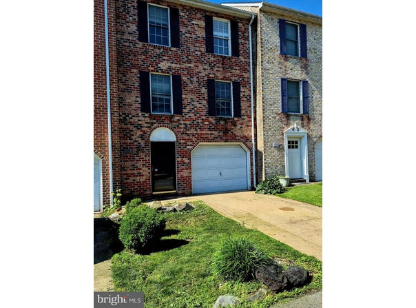 19 STONEWALL COURT, HARPERS FERRY, WV 25425