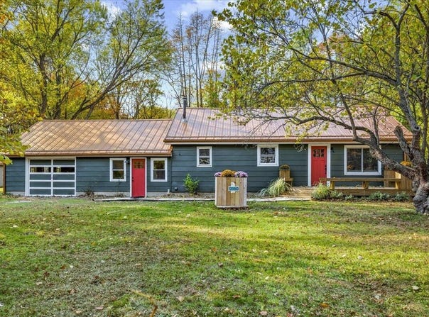 12980 Crestview Drive, Sawyer, MI 49125