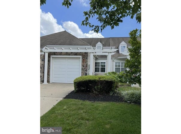 46 SPARROW, HAMILTON, NJ 08690