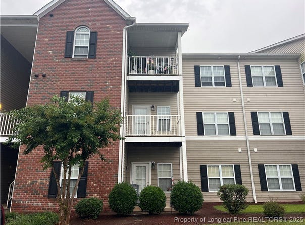 621 Marshtree Lane unit: 303, Fayetteville, NC 28314