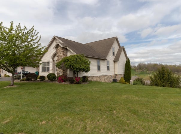 62 Sheffield Court, Bridgeport, WV 26330