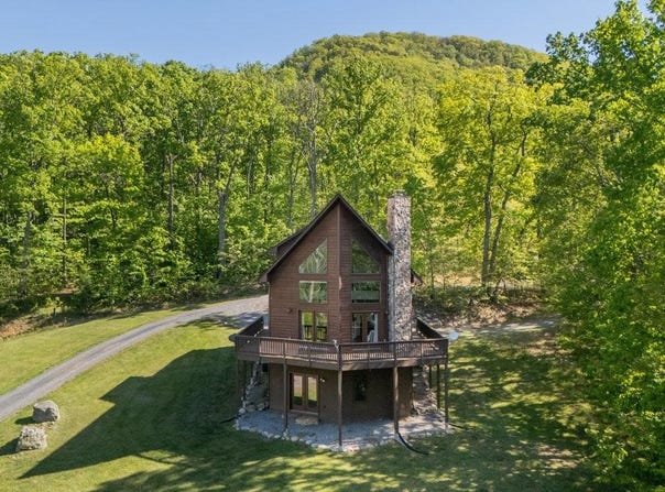 267 TOMAHAWK LANE, EDINBURG, VA 22824