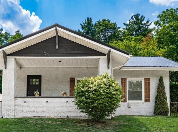 5515 Hoover Avenue, East Fultonham, OH 43777