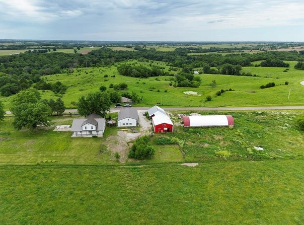 21428 State Highway U, Bucklin, MO 64631