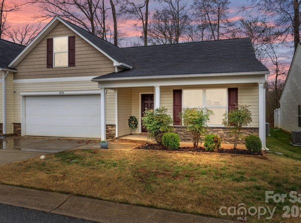 1219 Amberlight Circle, Salisbury, NC 28144