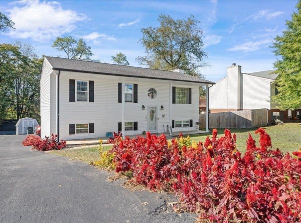 1705 Melbourne Dr, Salem, VA 24153