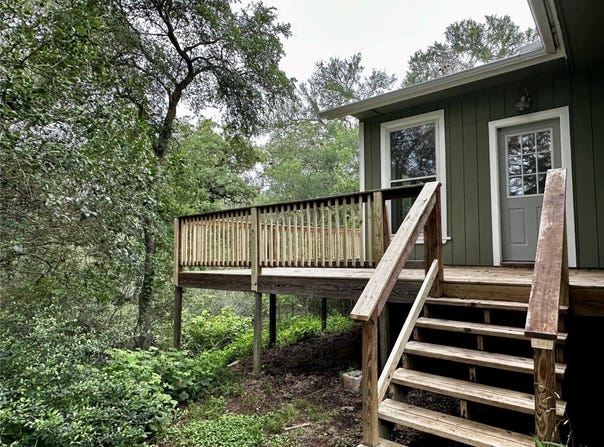 156 Clover Rd, Cedar Creek, TX 78612