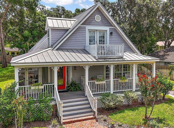 824 MICHIGAN STREET, MOUNT DORA, FL 32757