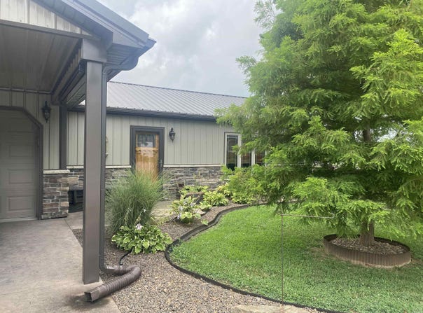 1306 Jacob Circle, Huntingburg, IN 47542