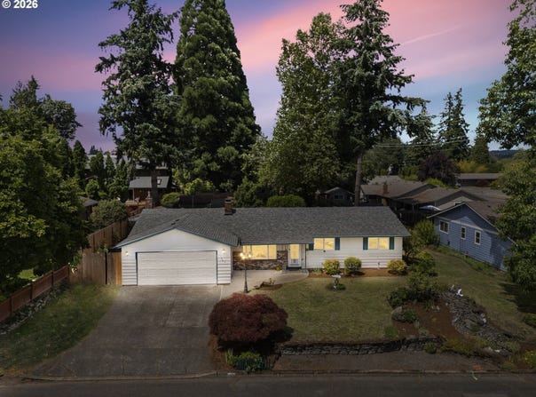 1040 NE 12TH Pl, Canby, OR 97013