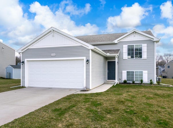 10381 Schrier Lane, Portage, MI 49024