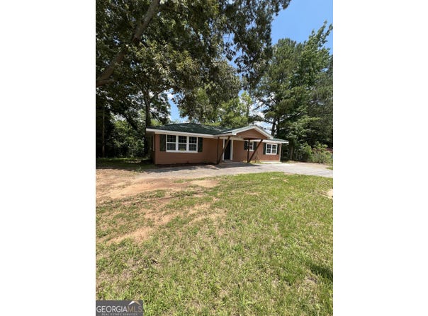 10591 Flat Shoals, Covington, GA 30016