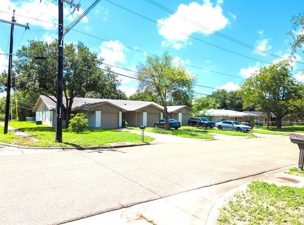 1200 Kline, Odem, TX 78370