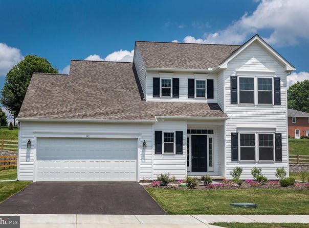 10 RIDGEWOOD ROAD, QUARRYVILLE, PA 17566