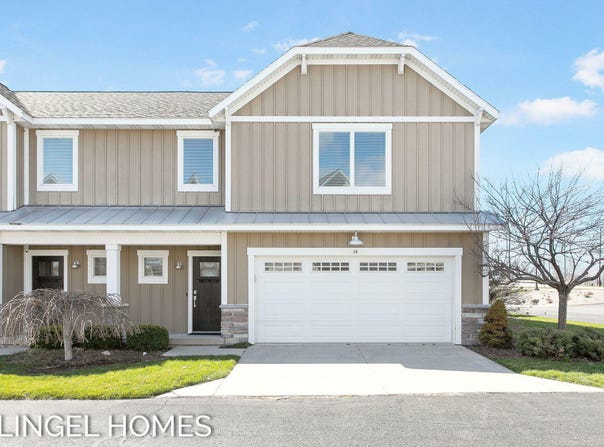 920 W SAVIDGE STREET, SPRING LAKE, MI 49456