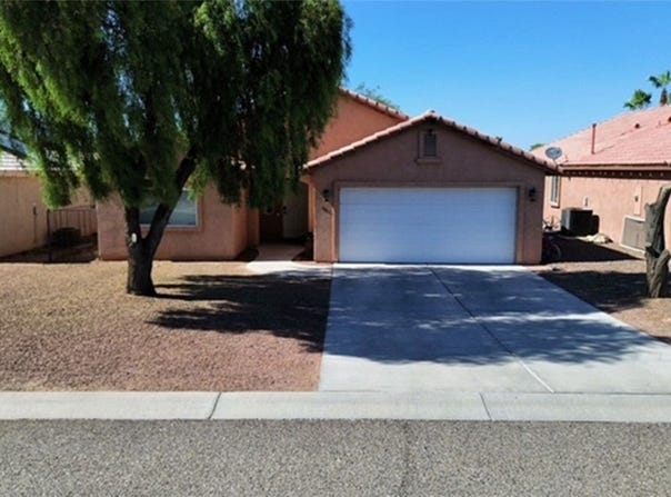 1633 E Segovia Way, Fort Mohave, AZ 86426