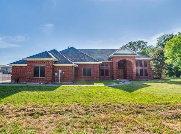 202 Wilkins Street, Van Alstyne, TX 75495