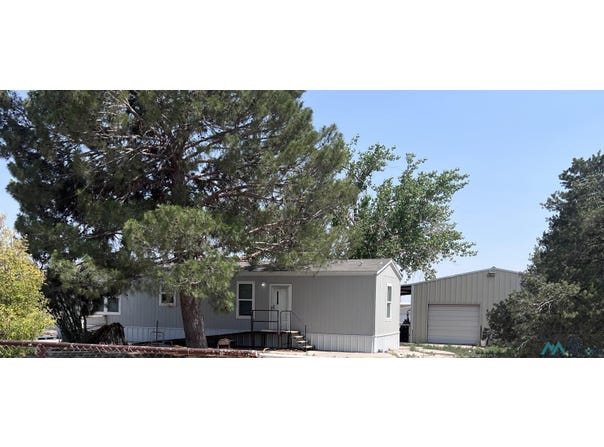 23 Gary Drive, Artesia, NM 88210-9361