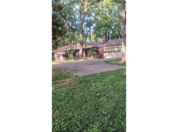 1802 Shellie  LN, Harrison, AR 72601