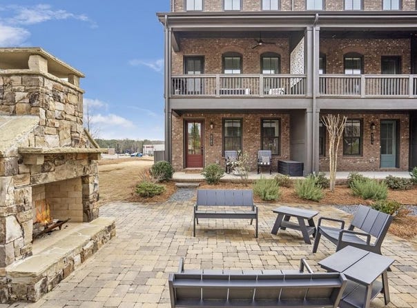6785 Pippin Walk, Alpharetta, GA 30005