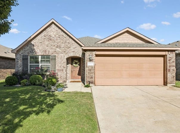 4717 Homelands Way, Fort Worth, TX 76135