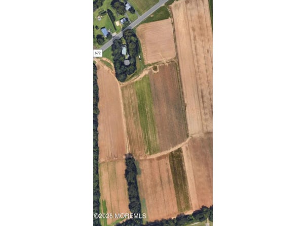 S Brewster Road, Vineland, NJ 08360