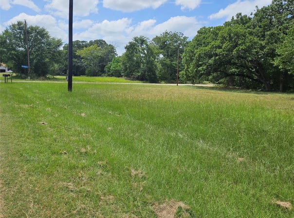 900 Bora Bora Street, Tool, TX 75143