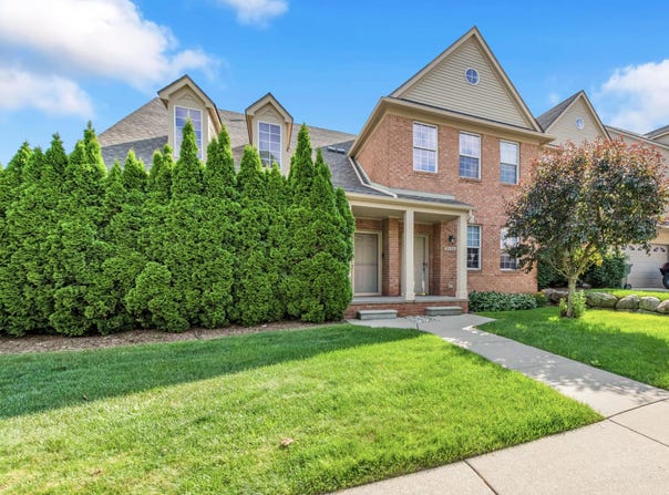 5196 Mesa Drive, Shelby Twp, MI 48316