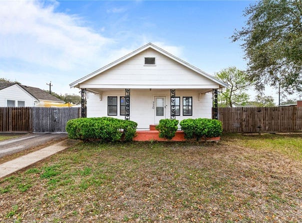 720 Mcintyre Avenue, Taft, TX 78390