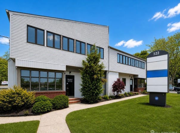 522 State Route 18 Highway, East Brunswick, NJ 08816