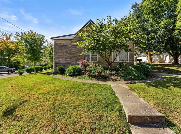 306 E Main Street, Glasgow, KY 42141