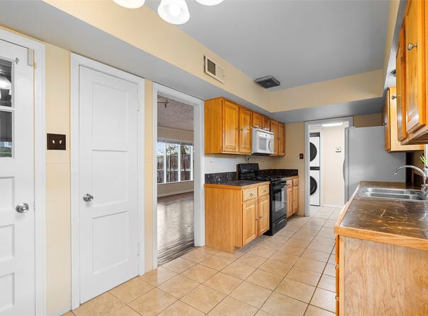 2122 41st, Los Alamos, NM 87544