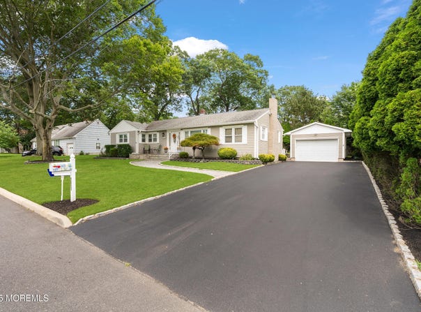 229 Delaware Avenue, Oakhurst, NJ 07755