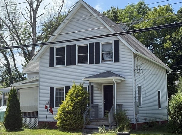 114 Green St, Gardner, MA 01440