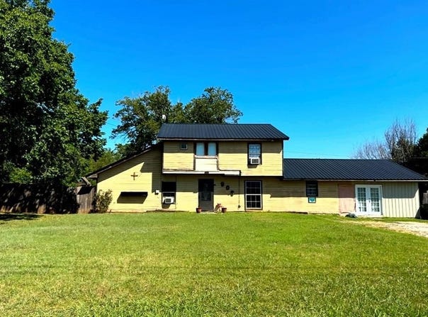 909 E Park Street, Tecumseh, OK 74873